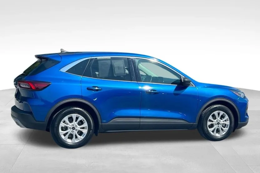 2023 Ford Escape Active photo 1