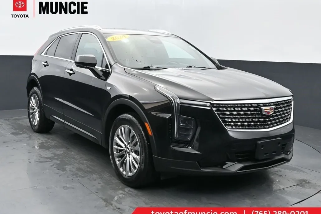 2024 Cadillac XT4 Premium Luxury photo 1