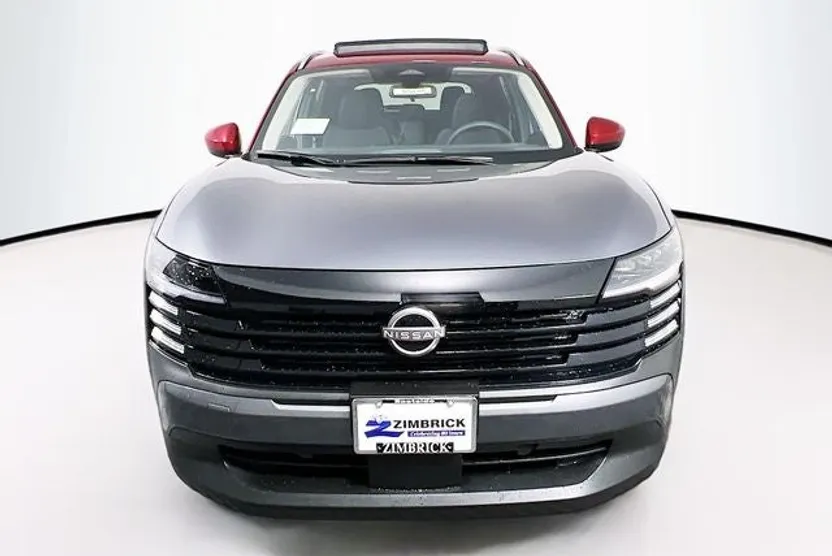 2025 Nissan Kicks SV photo 1
