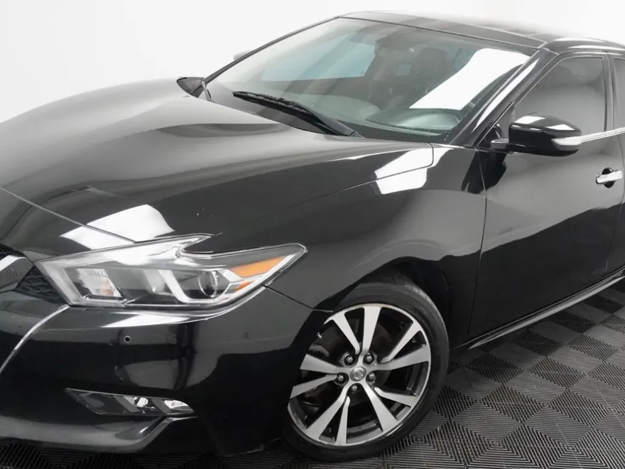 2016 Nissan Maxima SL photo 1