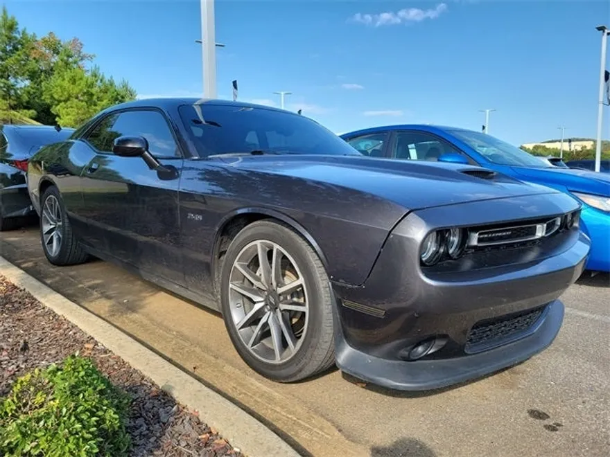 2023 Dodge Challenger R/T photo 1