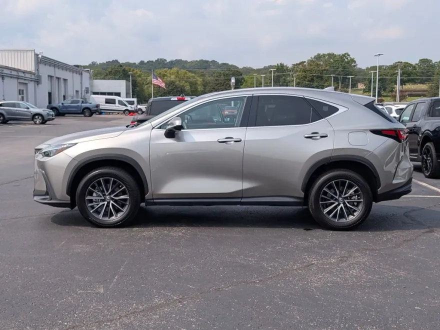 2023 Lexus NX 250 Premium photo 1