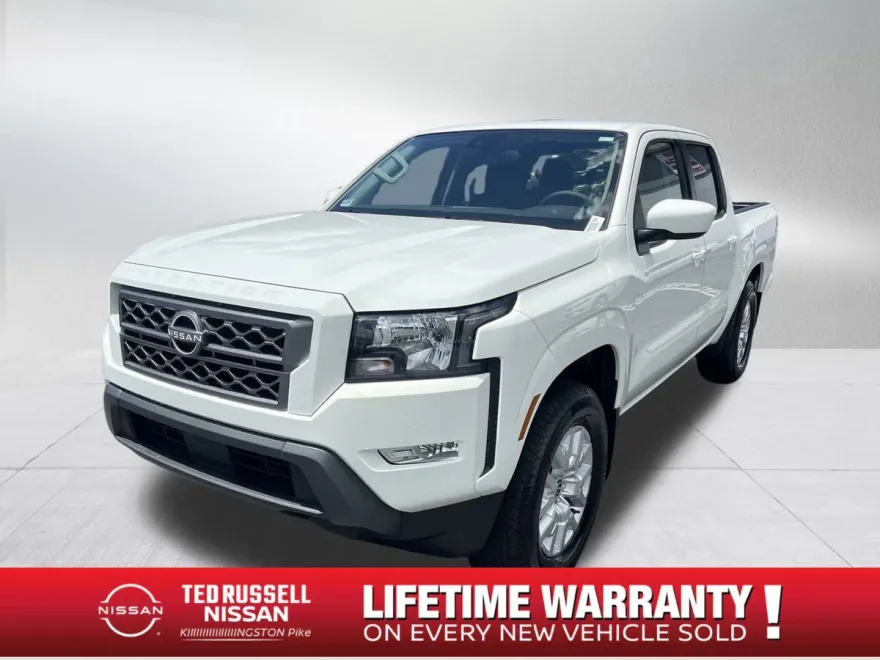2024 Nissan Frontier SV photo 1