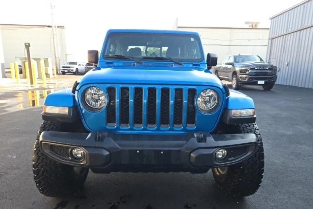 2021 Jeep Gladiator Willys photo 1