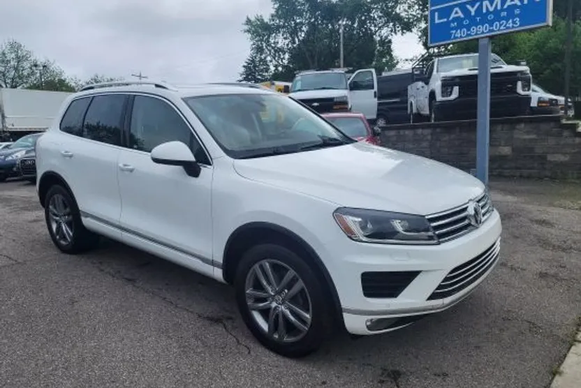 2015 Volkswagen Touareg V6 Lux Sport photo 1