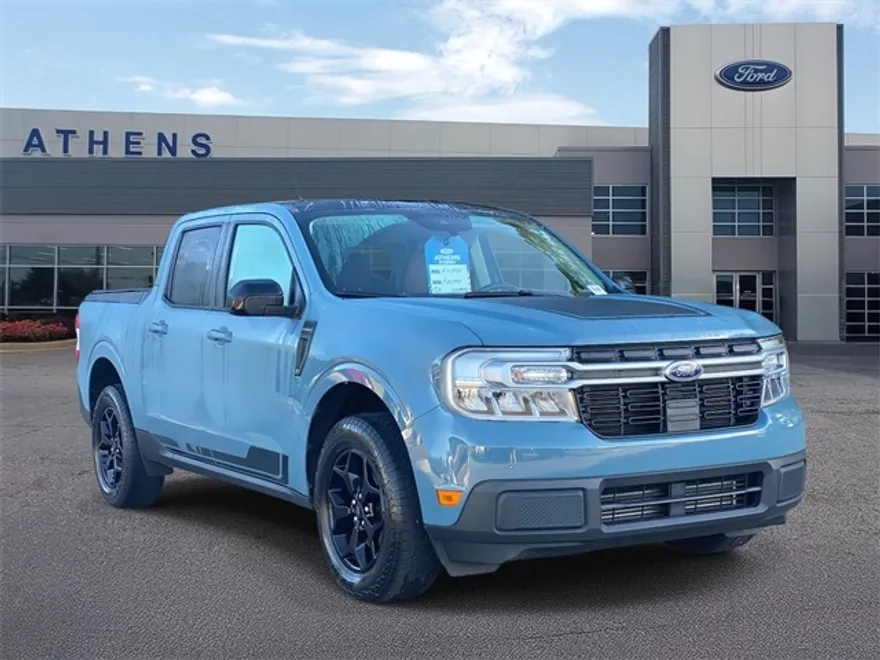 2022 Ford Maverick Lariat photo 1