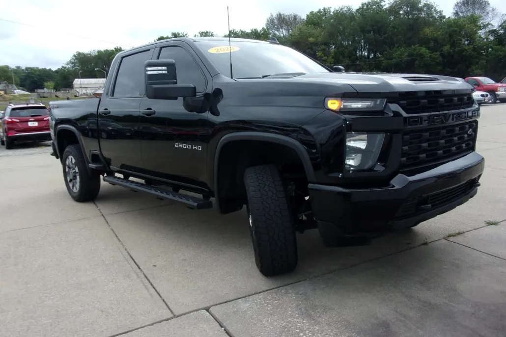 2023 Chevrolet Silverado 2500HD Custom photo 1