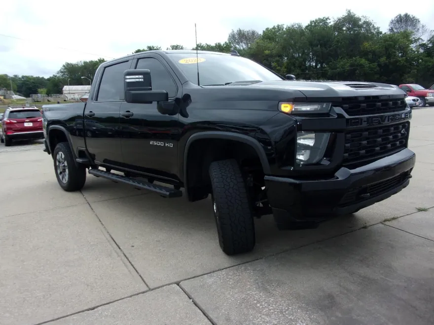 2023 Chevrolet Silverado 2500HD Custom photo 1
