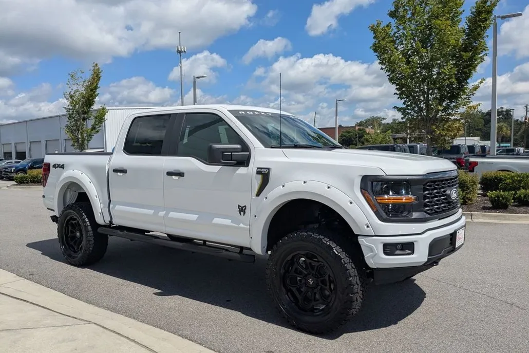 2025 Ford F-150 STX photo 1