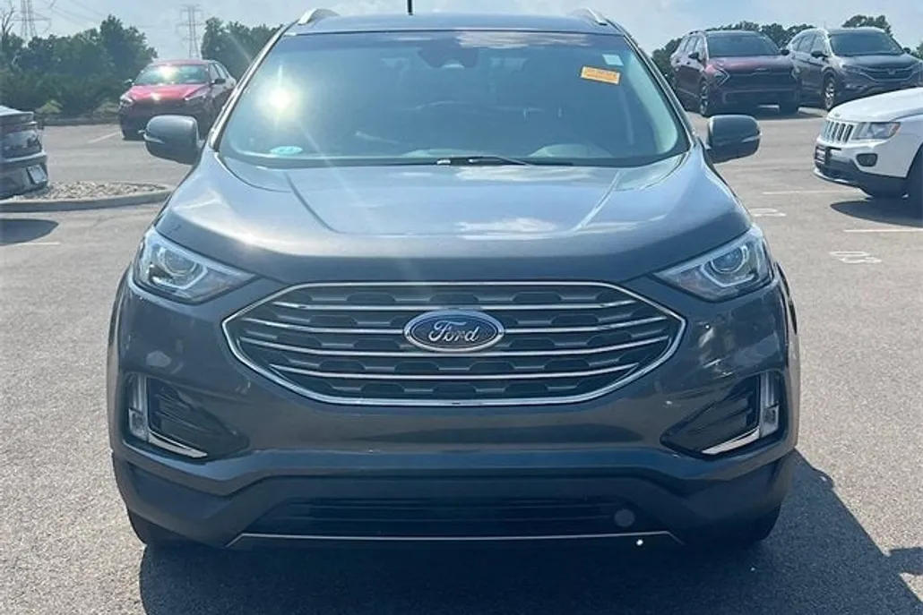 2019 Ford Edge SEL photo 1