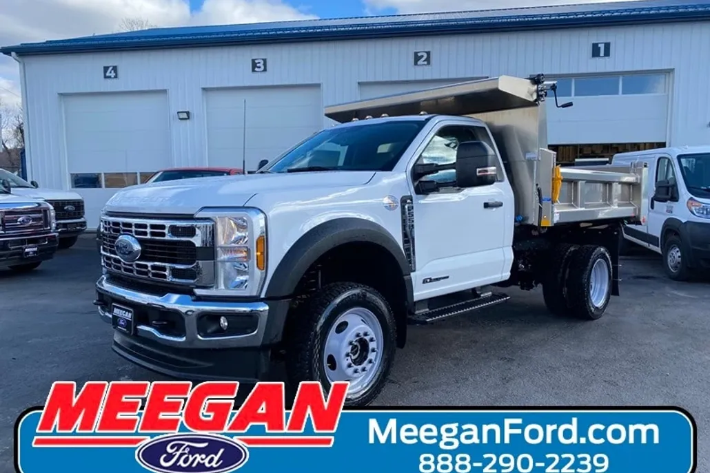 2024 Ford F-550 XL photo 1