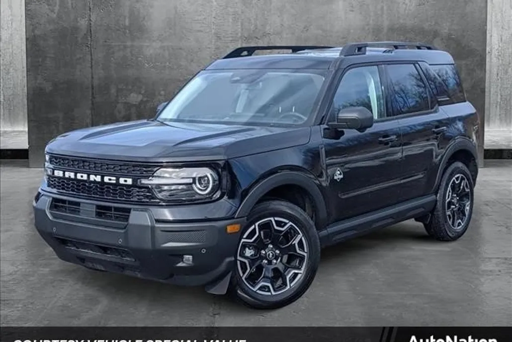2025 Ford Bronco Sport Outer Banks photo 1