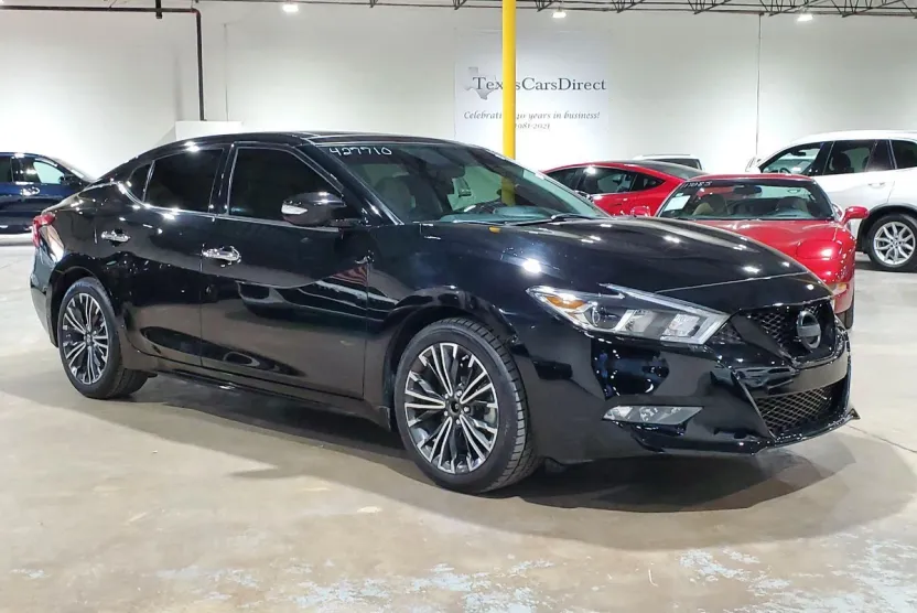 2017 Nissan Maxima SL photo 1