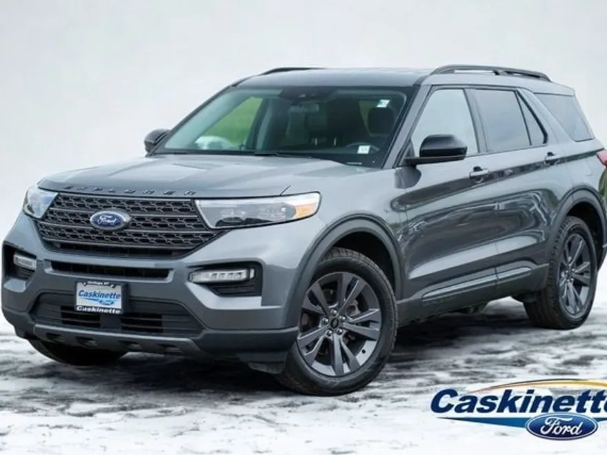 2022 Ford Explorer XLT photo 1