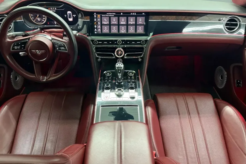 2021 Bentley Flying Spur V8 photo 1