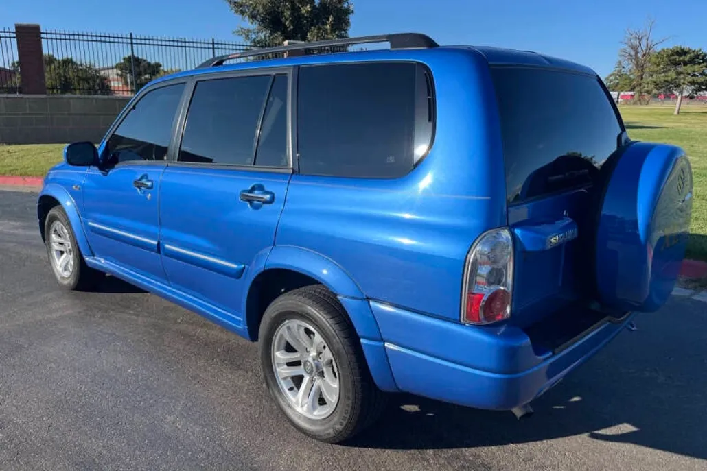 2004 Suzuki XL7 Hard Top photo 1