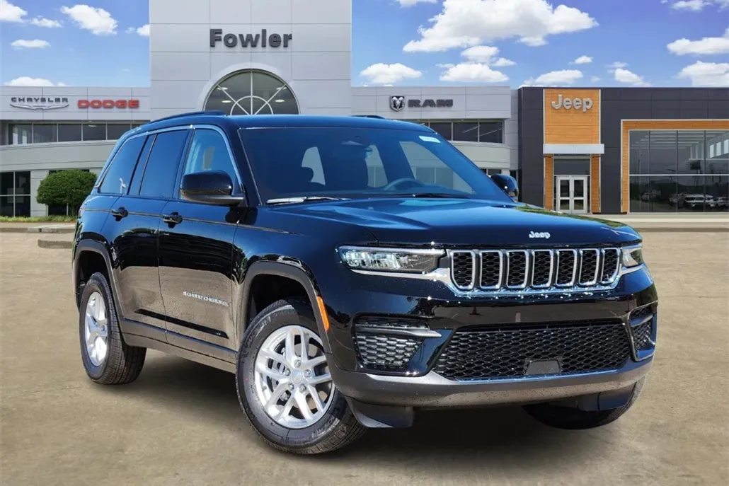 2025 Jeep Grand Cherokee Laredo X photo 1