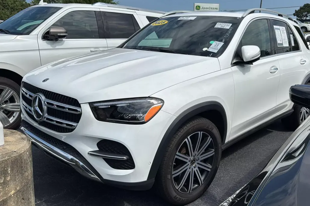 2025 Mercedes Benz GLE 350 4MATIC photo 1