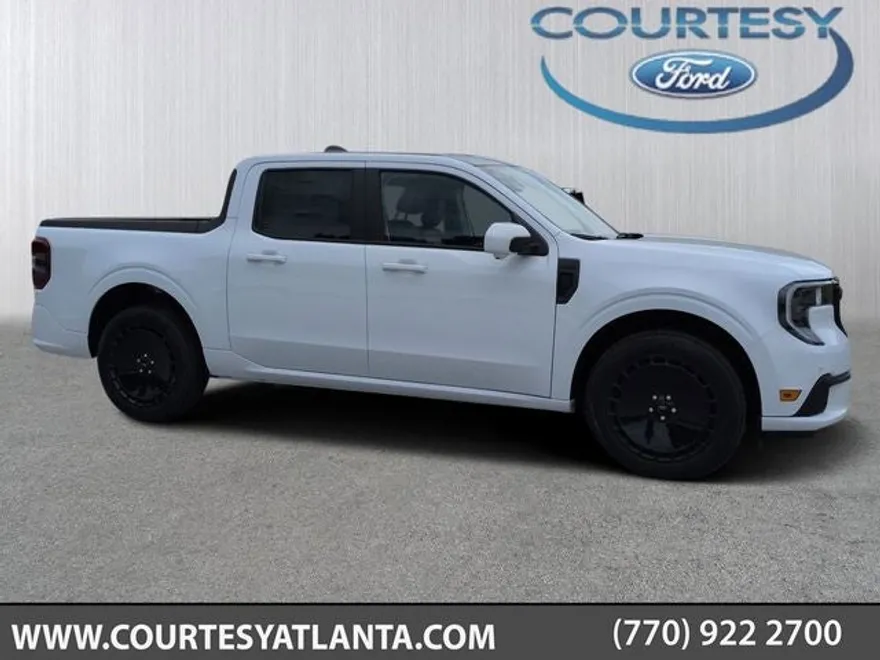 2025 Ford Maverick photo 1