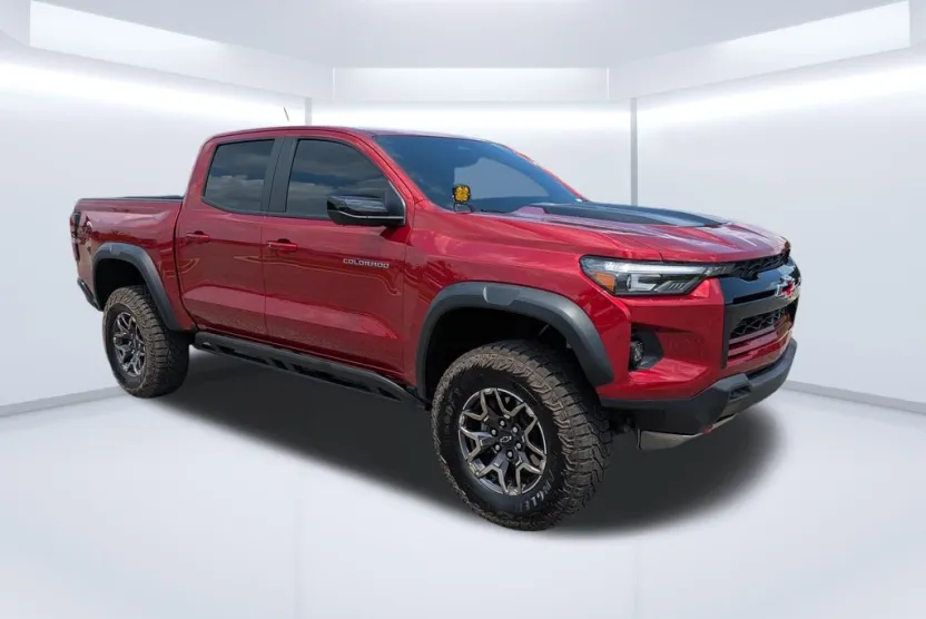 2024 Chevrolet Colorado ZR2 photo 1
