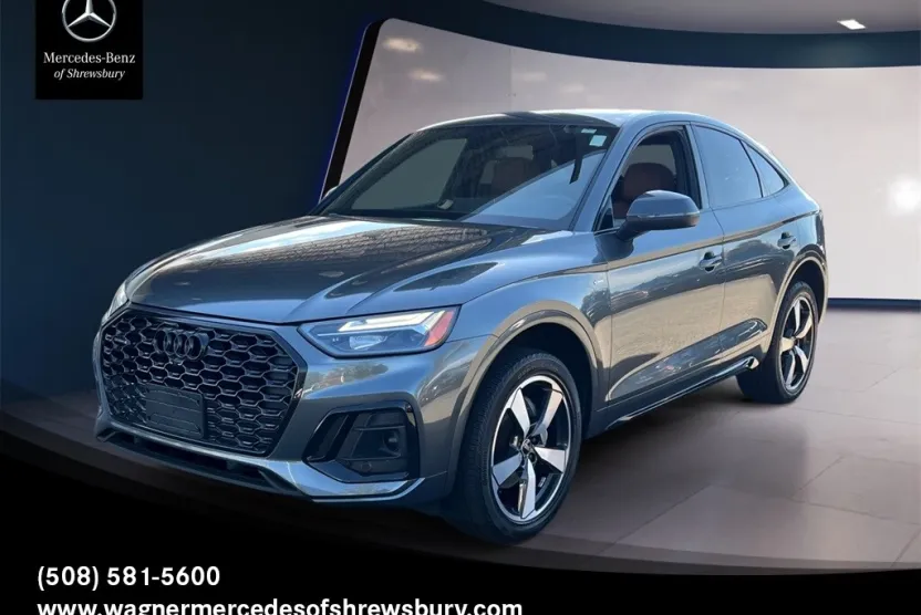 2022 Audi Q5 S line Premium Plus photo 1
