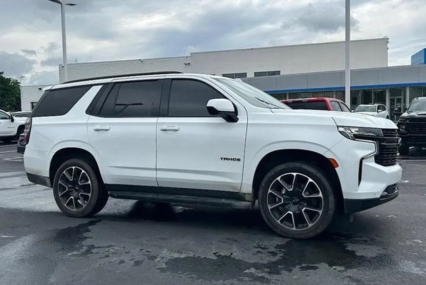 2023 Chevrolet Tahoe RST photo 1