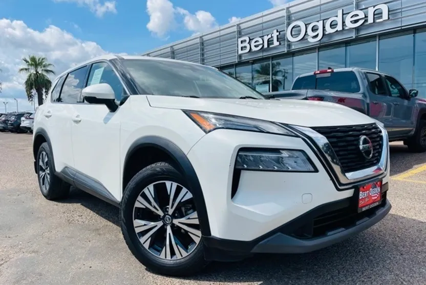 2021 Nissan Rogue SV photo 1