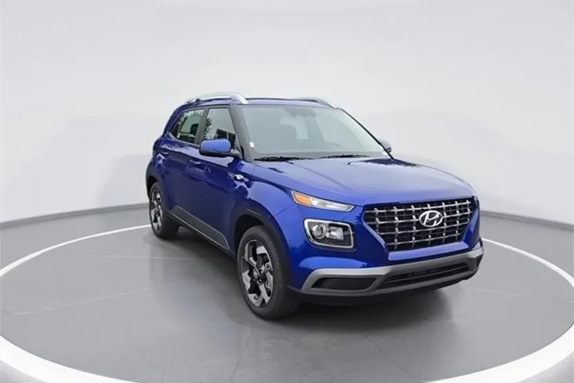 2025 Hyundai Venue SEL photo 1