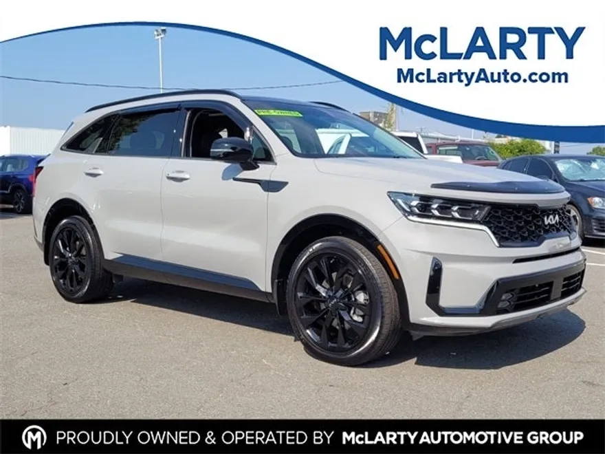 2022 Kia Sorento SX photo 1