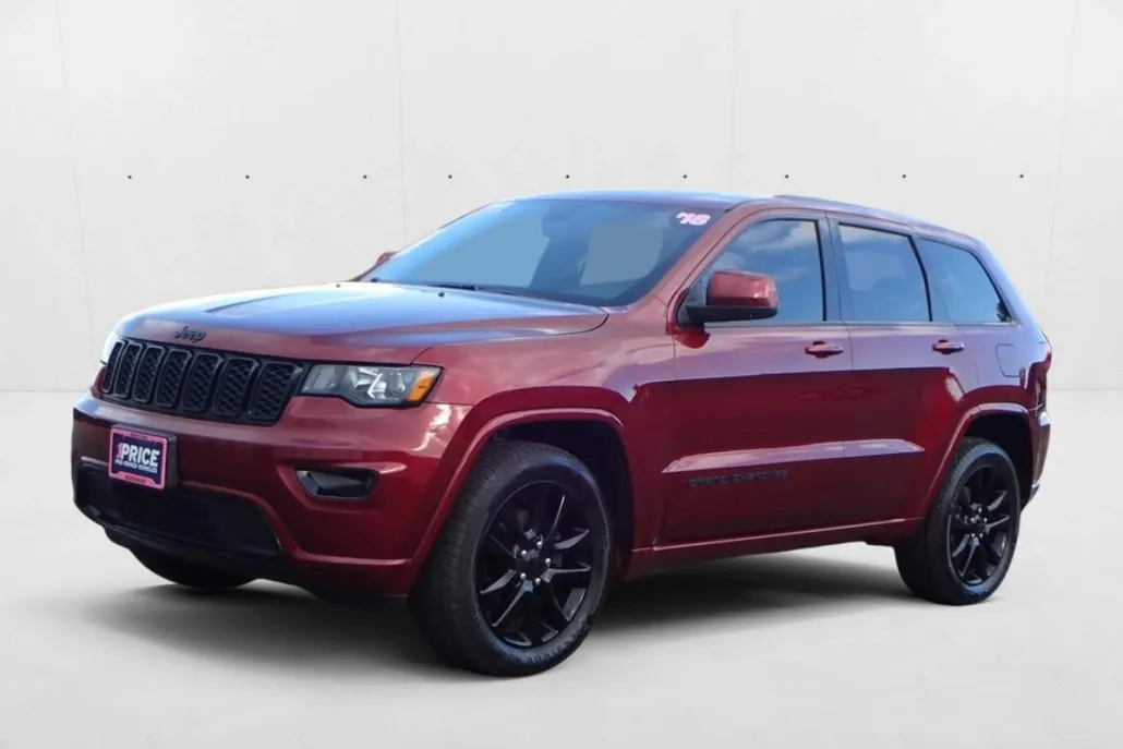 2018 Jeep Grand Cherokee Altitude photo 1