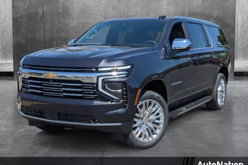 2025 Chevrolet Suburban Premier photo 1