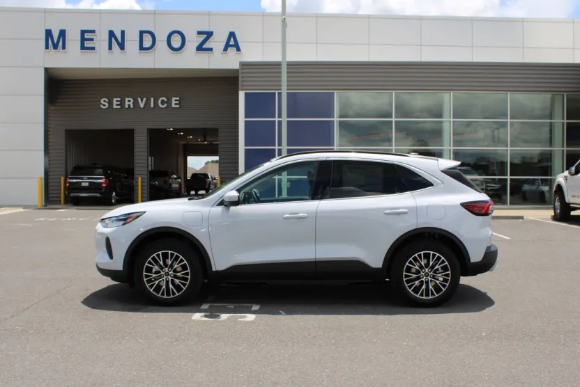 2025 Ford Escape Plug-In Hybrid photo 1