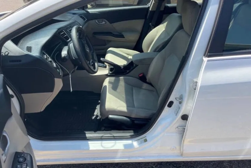 2015 Honda Civic LX photo 1