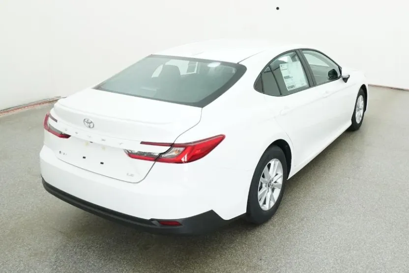 2026 Toyota Camry LE photo 1