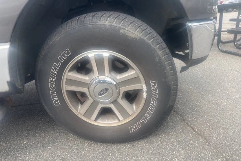 2006 Ford F-150 photo 1