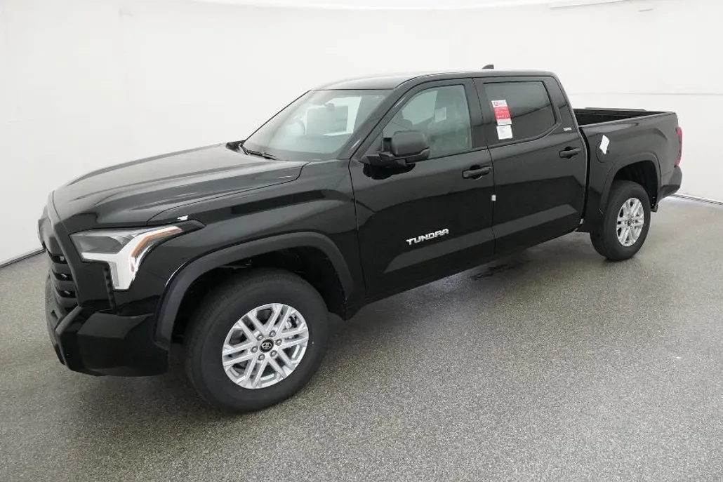 2026 Toyota Tundra SR5 CrewMax photo 1