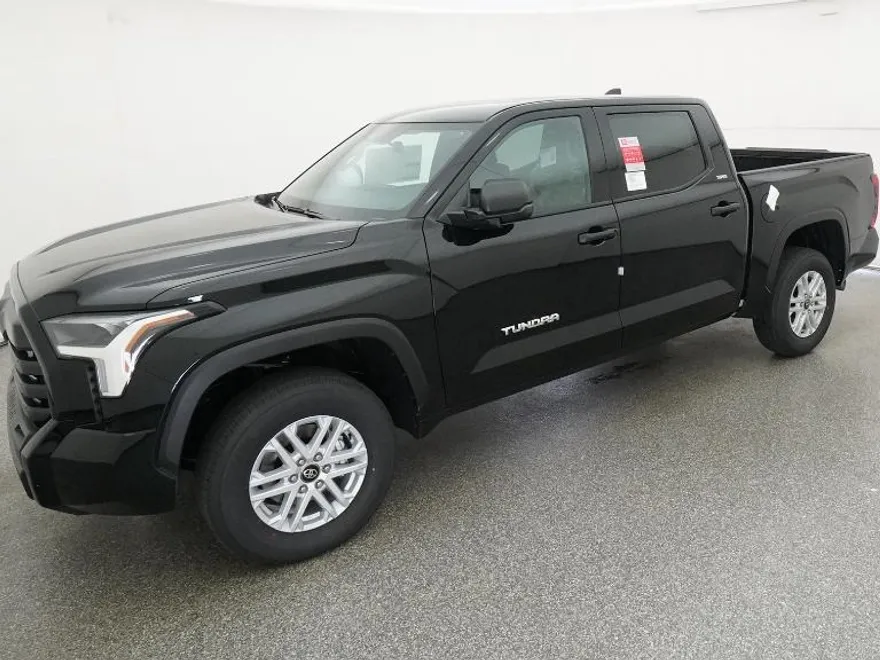 2026 Toyota Tundra SR5 CrewMax photo 1