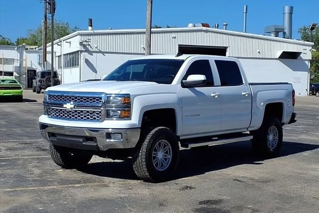 2015 Chevrolet Silverado 1500 LT photo 1