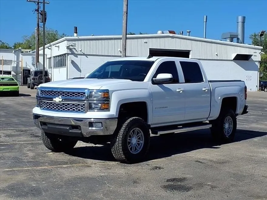 2015 Chevrolet Silverado 1500 LT photo 1