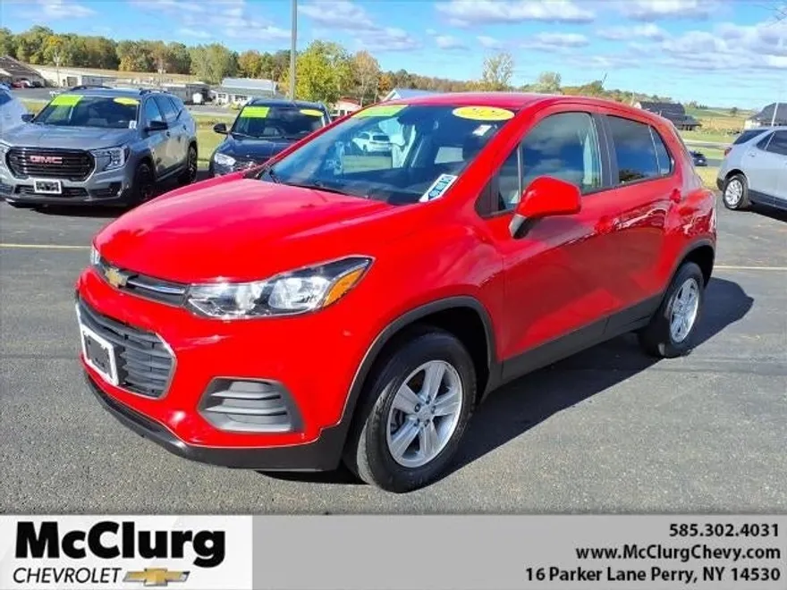 2020 Chevrolet Trax LS photo 1