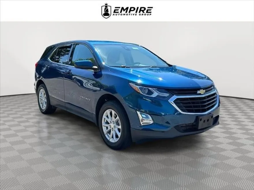 2020 Chevrolet Equinox LT photo 1