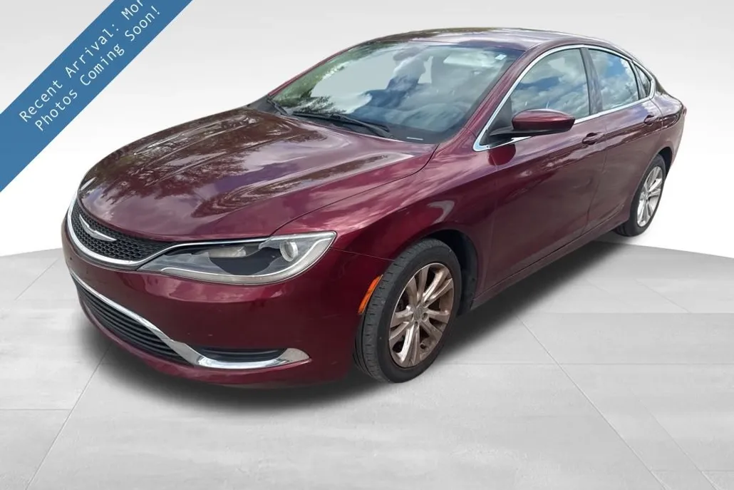 2015 Chrysler 200 Limited photo 1