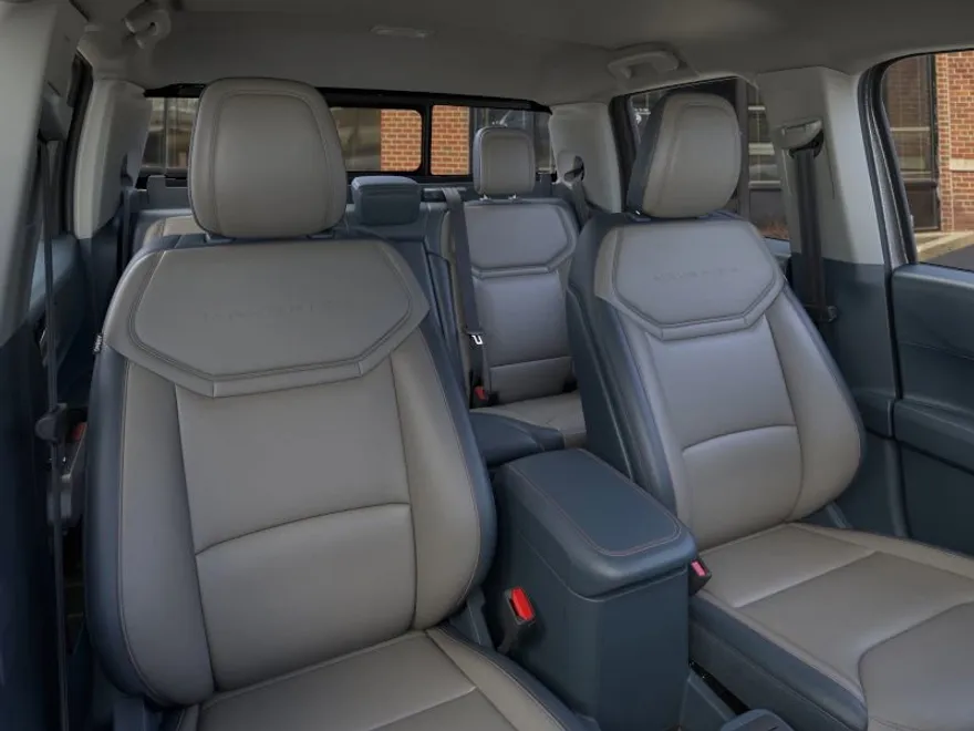 2025 Ford Maverick Lariat photo 1