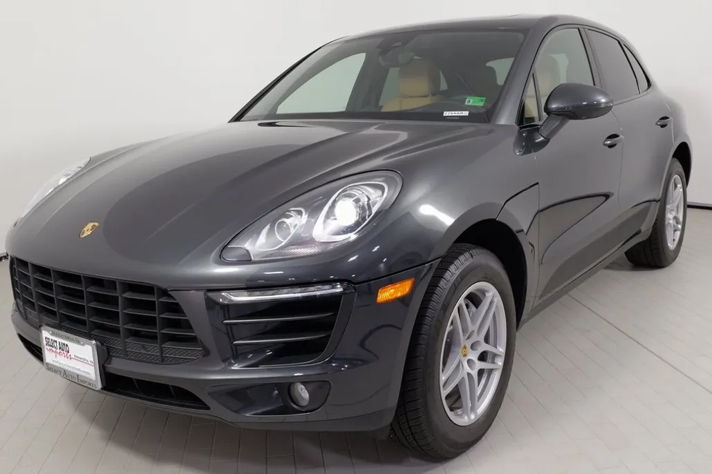 2017 Porsche Macan photo 1
