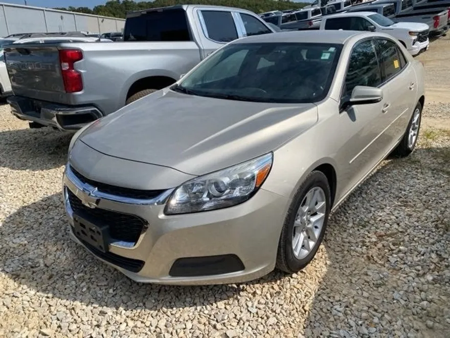 2015 Chevrolet Malibu Base photo 1