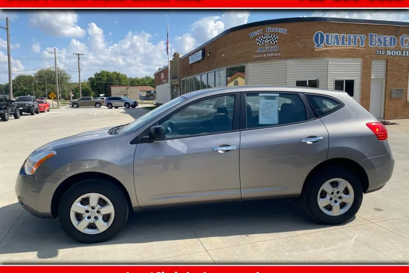 2010 Nissan Rogue S AWD photo 1