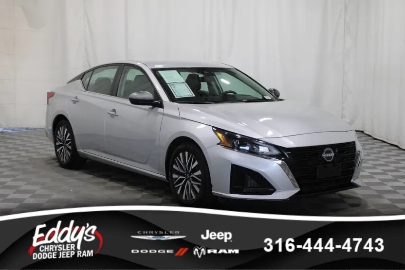 2024 Nissan Altima 2.5 SV photo 1