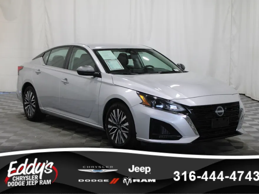 2024 Nissan Altima 2.5 SV photo 1