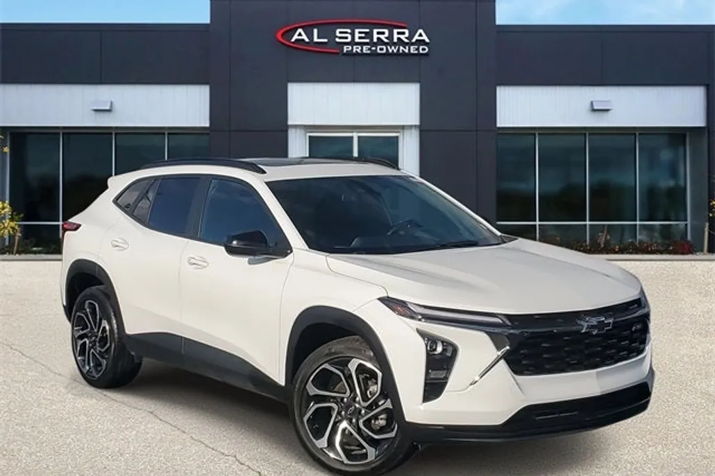 2025 Chevrolet Trax photo 1