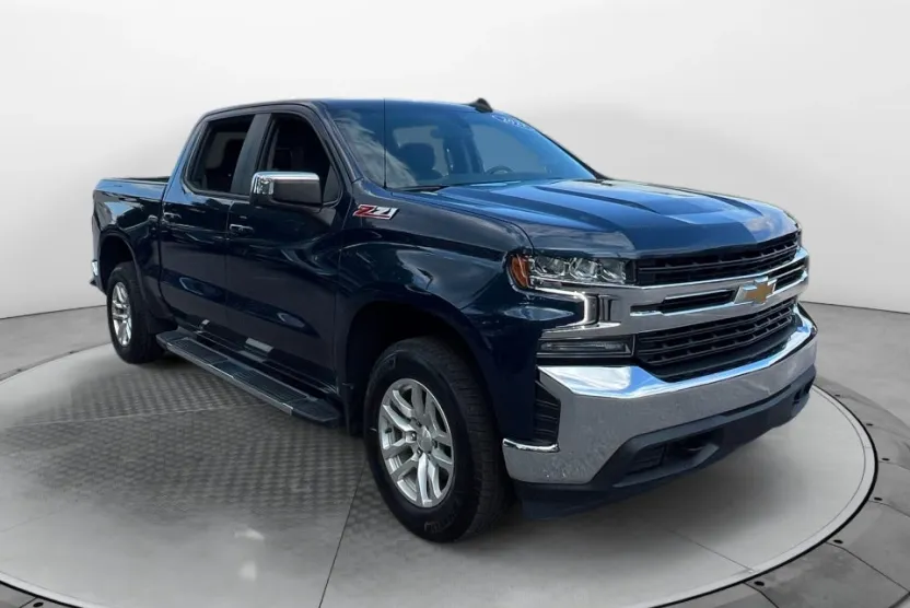 2021 Chevrolet Silverado 1500 LT photo 1